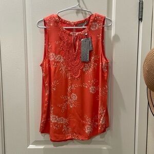 NEW…Daniel Rainn Odela Mixed Material Floral Sleeveless Blouse